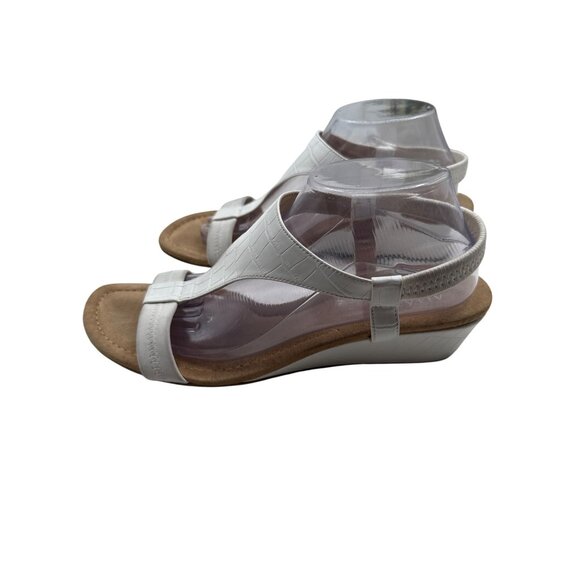 Alfani Size 10 White Crocodile-Embossed Wedge Sandals Elastic Back Strap - Picture 3 of 9